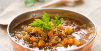 Sopa de lentilha com legumes  Foto: Wiktory | Shutterstock / Portal EdiCase