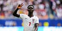 Saka fez tr&ecirc;s gols na partida  Foto: Martin Rickett / PA Images via Getty Images
