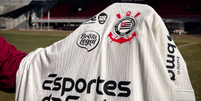 Foto: Camisa do Corinthians 2026/2027 ( Gustavo Vasco/Corinthians) / G&aacute;vea News