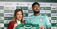Barboza em apresenta&ccedil;&atilde;o no Palmeiras  Foto: Reprodu&ccedil;&atilde;o/Instagram/Palmeiras/Donnay Medeiros