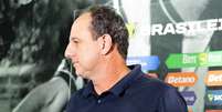 Rog&eacute;rio Ceni antes do empate do Bahia com o Atl&eacute;tico - Foto: Catarina Brand&atilde;o/EC Bahia / Jogada10