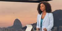 Mariana Bispo no estúdio de telejornal da Globo no Rio  Foto: Reprodução/@marisoubispo
