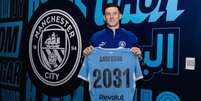 Elliot Anderson foi um dos grandes destaques da Inglaterra na Copa - Foto: Divulga&ccedil;&atilde;o/Manchester City / Jogada10