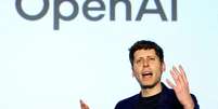O CEO da OpenAI, Sam Altman, j&aacute; declarou diversas vezes que apoia uma maior regulamenta&ccedil;&atilde;o em torno da IA  Foto: Reuters / BBC News Brasil
