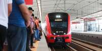 CPTM reassumiu temporariamente a gest&atilde;o das linhas 11-Coral, 12-Safira e 13-Jade nesta sexta-feira, 34.  Foto: Tiago Queiroz/Estad&atilde;o - 25/03/2025 / Estad&atilde;o