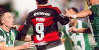 Foto: Pedro em a&ccedil;&atilde;o durante Chapecoense x Flamengo ( Reprodu&ccedil;&atilde;o/Flamengo) / G&aacute;vea News