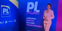 Totem de Michelle Bolsonaro em evento do PL em S&atilde;o Paulo  Foto: Isabella Lima/Terra