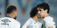 Neymar recebeu cr&iacute;ticas nos &uacute;ltimos dias &ndash;  Foto: Raul Baretta/ Santos FC / Jogada10