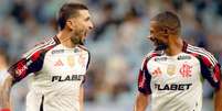 Arrascaeta e De La Cruz em ação pelo Flamengo Foto: Arrascaeta e De La Cruz em ação pelo Flamengo ( Adriano Fontes/Flamengo) / Gávea News