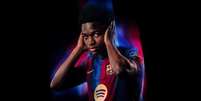 Foto: Divulgação - Legenda: Jesse Bisiwu é anunciado pelo Barcelona após longa negociação / Jogada10