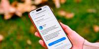 Uma &uacute;nica imagem bastou para fazer o iPhone realizar uma a&ccedil;&atilde;o que ningu&eacute;m havia solicitado; Apple corrigiu esse problema nesta semana com o iOS 26.6 Foto: Xataka
