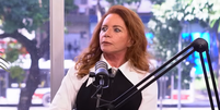 Leilane Neubarth no podcast "Tantos Tempos"   Foto: Reprodução/Youtube