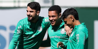  Foto: Elenco do Palmeiras ( Cesar Greco/Palmeiras) / G&aacute;vea News