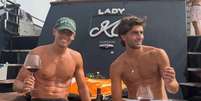 Marcos Llorente e Ferran Torres em f&eacute;rias depois da Copa do Mundo - Foto: Reprodu&ccedil;&atilde;o / Jogada10