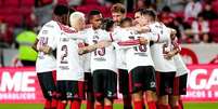 Flamengo vem de dois empates no Campeonato Brasileiro, o &uacute;ltimo deles diante do Internacional no Beira-Rio - Foto: Gilvan de Souza / Flamengo / Jogada10