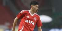 Por outro lado, Alex Arce vira prioridade para refor&ccedil;ar o ataque - Foto: Divulga&ccedil;&atilde;o/Independiente Rivadavia / Jogada10