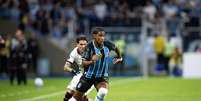 Tetê em ação pelo Grêmio.   Foto: Patrício Dias de Freitas/Acesso Imagens/Sports Press Photo