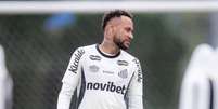 Neymar em a&ccedil;&atilde;o durante treino do Santos (Foto: Raul Baretta/ Santos FC) Foto: Neymar em a&ccedil;&atilde;o durante treino do Santos ( Raul Baretta/ Santos FC) / G&aacute;vea News