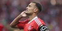 Foto: Alan Patrick garante vit&oacute;ria do Inter no Beira-Rio ( Ricardo Duarte/SCI) / G&aacute;vea News