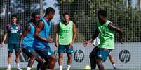 Vini Jr durante treinamento na pré-temporada do clube merengue - Foto: Víctor Carretero/Real Madrid / Jogada10