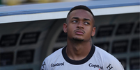 Leo Derik, jogador do Athletico-PR, tem 21 anos  Foto: Rerodução/Instagram