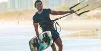 Copo do kitesurfista Alan Wesley Pinto Ribeiro, de 29 anos, foi encontrado nesta manh&atilde; de domingo (16), um dia ap&oacute;s desaparecer no mar, em S&atilde;o Lu&iacute;s, Maranh&atilde;o.  Foto: Reprodu&ccedil;&atilde;o/ Redes Sociais