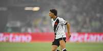 Nuno Moreira em a&ccedil;&atilde;o durante jogo contra o Fluminense. Foto: Nayra Halm/Sports Press Photo/Alamy