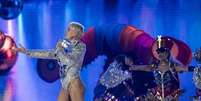 Xuxa durante show da turn&ecirc; 'O &Uacute;ltimo Voo da Nave', no Nubank Parque, em 25 de julho de 2026, em S&atilde;o Paulo. Ela falou sobre cr&iacute;ticas ao corpo em entrevista ao 'Doming&atilde;o'  Foto: aba Benedicto/ Estad&atilde;o / Estad&atilde;o