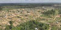 &Aacute;rea desmatada recebeu novas ocupa&ccedil;&otilde;es no Oiapoque, com moradores que chegam na esperan&ccedil;a dos recursos do petr&oacute;leo  Foto: Uesclei Costa / BBC News Brasil