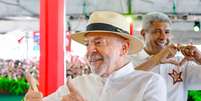 Presidente Luiz In&aacute;cio Lula da Silva e governador Jer&ocirc;nimo Rodrigues, durante conven&ccedil;&atilde;o em Salvador, na Bahia  Foto: Ricardo Stuckert/Presid&ecirc;ncia da Rep&uacute;blica