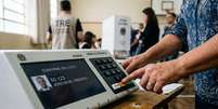 Elei&ccedil;&otilde;es 2026: 35 candidatos a deputado t&ecirc;m 21 anos, idade m&iacute;nima para o cargo Foto: Imagem: gerada por IA / Portal Terra / TerrAI  Foto: Imagem: gerada por IA / Portal Terra / TerrAI / TerrAI
