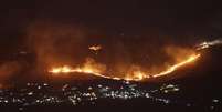 Inc&ecirc;ndios consomem florestas nos arredores de Kfar Shouba, sul do L&iacute;bano, ap&oacute;s ataques israelenses, em 5 de agosto de 2026.  Foto: AFP - - / RFI