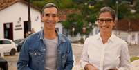 C&eacute;sar Tralli e Renata Vasconcellos na grava&ccedil;&atilde;o do 'JN nas Ruas' em Goi&aacute;s: a vida acontece fora dos est&uacute;dios de TV  Foto: Henrique Lucas/TV Globo