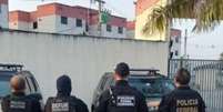 Agentes da For&ccedil;a Integrada de Combate ao Crime Organizado em Pernambuco (FICCO/PE).  Foto: Pol&iacute;cia Federal / Portal de Prefeitura
