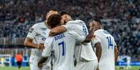 Gouiri comemora o gol marcado na vit&oacute;ria do Olympique de Marselha sobre o Strasbourg - Foto: Divulga&ccedil;&atilde;o/ OM / Jogada10