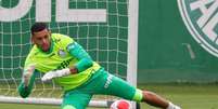 Kaique defendeu o Nacional da Ilha da Madeira na temporada passada &ndash;  Foto: Cesar Greco / Palmeiras / Jogada10