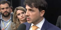 Renan Santos fala na sa&iacute;da de debate da Band  Foto: Reprodu&ccedil;&atilde;o/Youtube