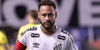 Neymar jogador do Santos durante partida contra o Mirassol no est&aacute;dio Vila Belmiro pelo campeonato Brasileiro A 2026.  Foto: FABIO GIANNELLI/AGIF - AG&Ecirc;NCIA DE FOTOGRAFIA/ESTAD&Atilde;O CONTE&Uacute;DO