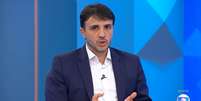 Renan Santos no 'Entrevista com o Candidato': ritmo mais adequado para prender a aten&ccedil;&atilde;o do telespectador  Foto: Reprodu&ccedil;&atilde;o/TV
