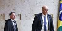 Andr&eacute; Mendon&ccedil;a e Alexandre de Moraes em sess&atilde;o do STF  Foto: Antonio Augusto/STF / BBC News Brasil