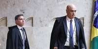 Andr&eacute; Mendon&ccedil;a e Alexandre de Moraes ingressam no plen&aacute;rio do STF.  Foto: Antonio Augusto/STF