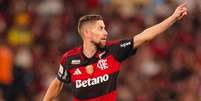 Jorginho não joga pela seleção da Itália desde a Eurocopa de 2024 - Foto: Adriano Fontes/Flamengo / Jogada10