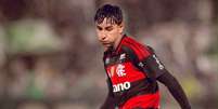 Foto: Pulgar, volante do Flamengo (Imagem: Gilvan de Souza/ Flamengo) / G&aacute;vea News