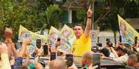 Em agenda no Rio, Flávio Bolsonaro cobra divulgação de investigações sobre Lula, Master e INSS  Foto: Charles Vieira/Campanha Flávio Bolsonaro