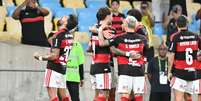 Lucas Paquet&aacute;, do Flamengo, comemora gol contra o Mirassol pelo Brasileir&atilde;o. Foto: Nayra Halm/FotoArena/Alamy Live News