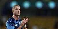 Cristiano Ronaldo durante aquecimento antes da partida entre Al Nassr e Abha pelo Campeonato Saudita
9 de setembro de 2026 REUTERS/Hamad I Mohammed  Foto: Reuters