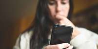Cresce a pressão por regras para a IA, à medida que pesquisadores e executivos fazem alertas preocupantes sobre os possíveis riscos da tecnologia  Foto: Getty Images / BBC News Brasil