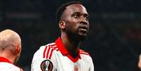 Momento do gol marcado por Dodi Lukebakio no San Siro –  Foto: Marco Luzzani/Getty Images / Jogada10