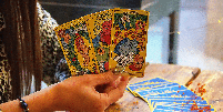 Nesta quarta-feira, o tarot traz uma energia de movimento, escolhas e coragem para os nativos Foto: Daria Zelenska | Shutterstock / Portal EdiCase