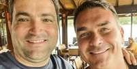 O advogado Willer Tomaz e o senador Flávio Bolsonaro (PL-SP) são amigos  Foto: @WillerTomaz via X / Estadão